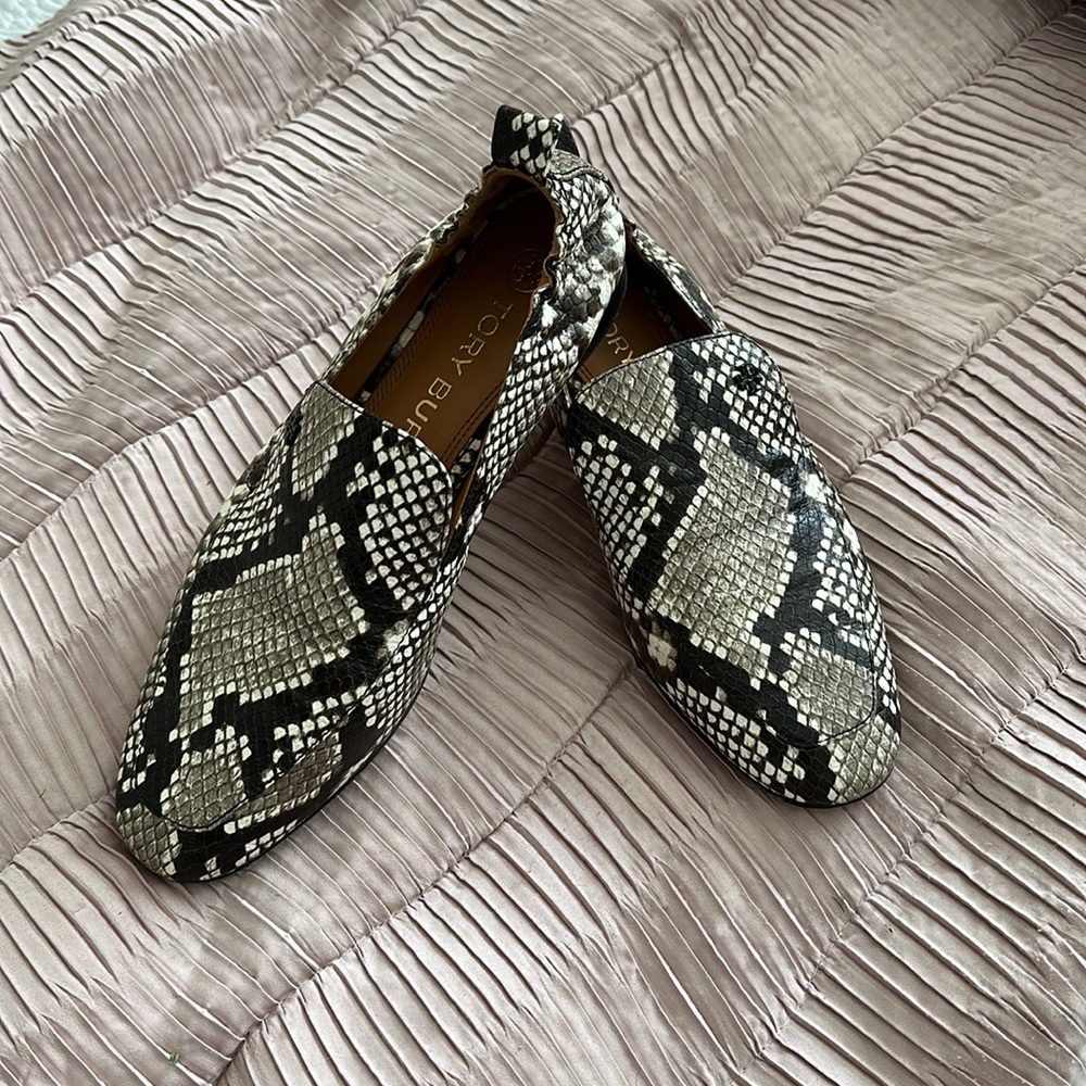 Tory Burch Loafers size 8
